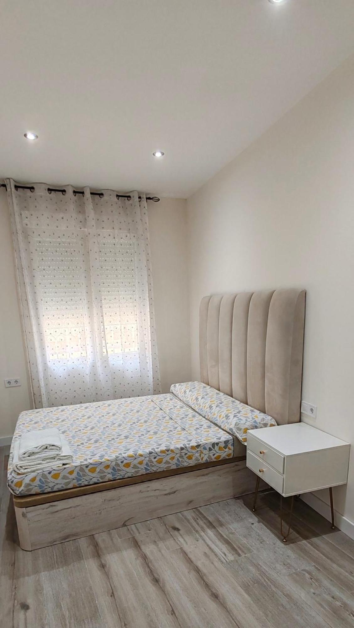 Appartamento Casa El Oasis Madrid Esterno foto